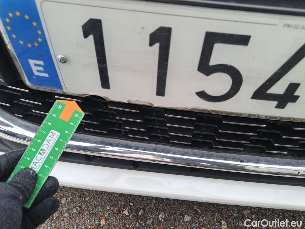  Peugeot  208 PEUGEOT  / 2015 / 5P / berlina con portón 5P Signature 1.2L PureTech 81KW (110CV) (AC) #23