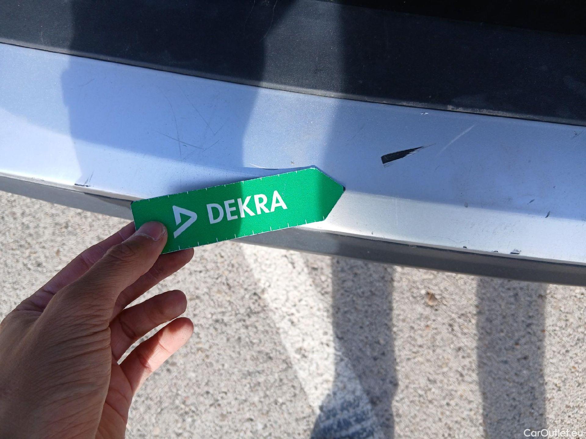  Peugeot  2008 PEUGEOT  / 2019 / 5P / todoterreno Active Puretech 100 S&S BVM6 #22