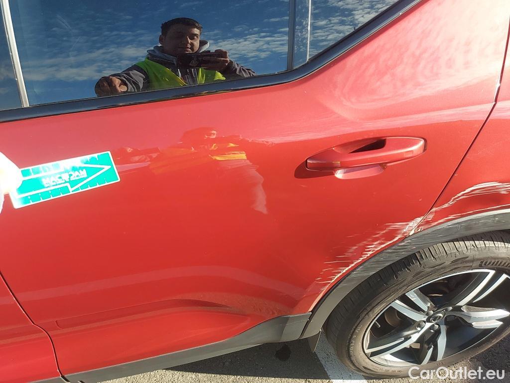  Volvo  XC 40 VOLVO XC40 / 2017 / 5P / todoterreno 1.5 T5 Twin R-Design Auto #10