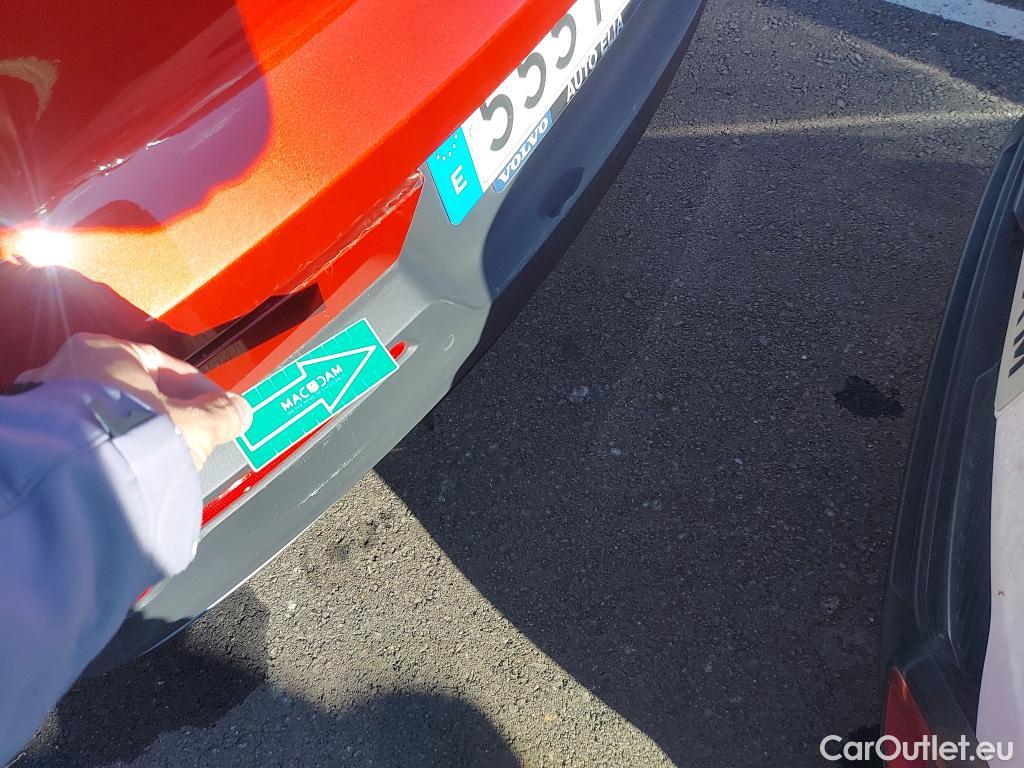  Volvo  XC 40 VOLVO XC40 / 2017 / 5P / todoterreno 1.5 T5 Twin R-Design Auto #33