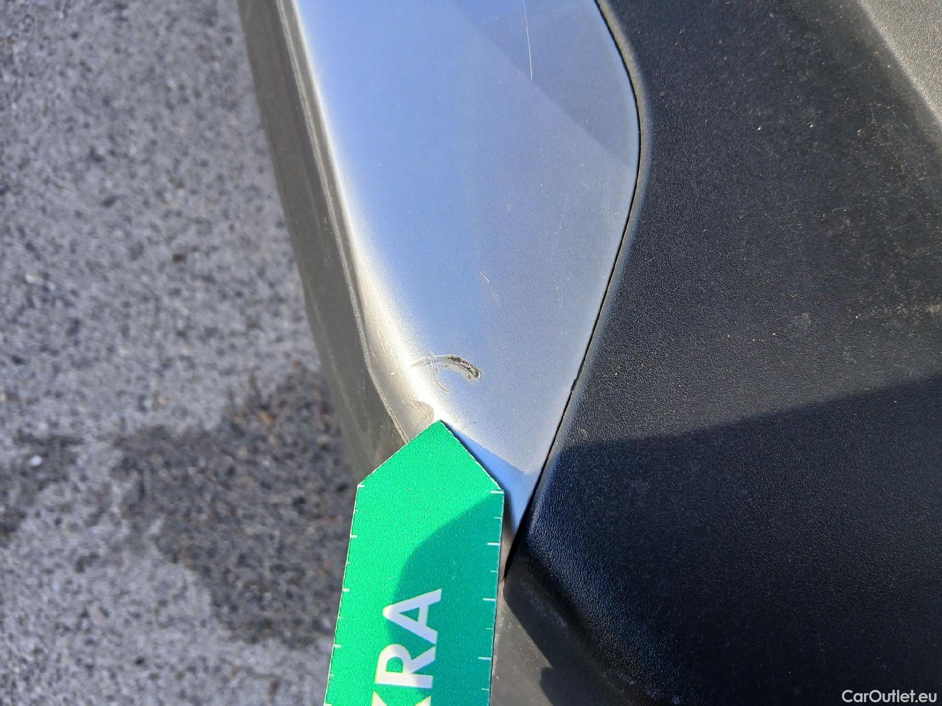  Peugeot  2008 PEUGEOT  / 2019 / 5P / todoterreno Allure Puretech 100 S&S BVM6 (CX) #15