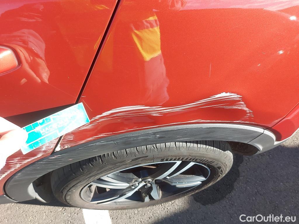  Volvo  XC 40 VOLVO XC40 / 2017 / 5P / todoterreno 1.5 T5 Twin R-Design Auto #9