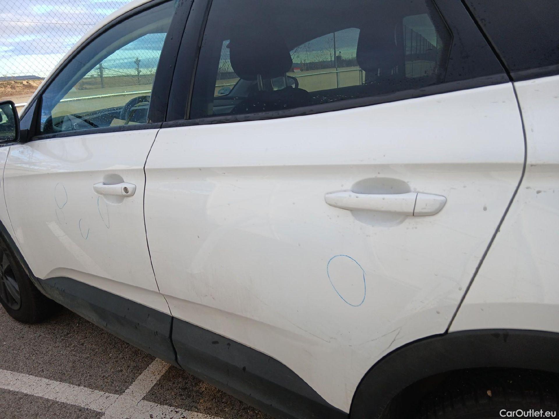  Opel   Grandland X OPEL Grandland / 2021 / 5P / todoterreno 1.5 CDTi Business Edition Auto #21