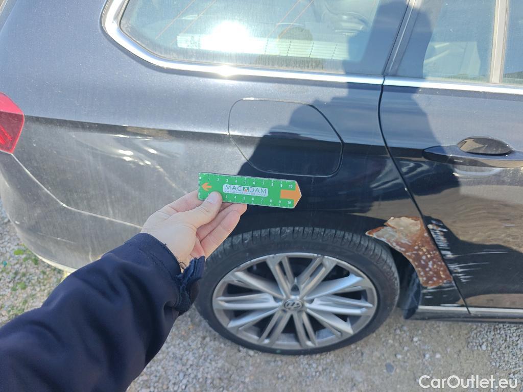  Volkswagen  Passat VOLKSWAGEN  / 2014 / 5P / familiar Sport 2.0 TDI 140kW (190CV) DSG Variant #1