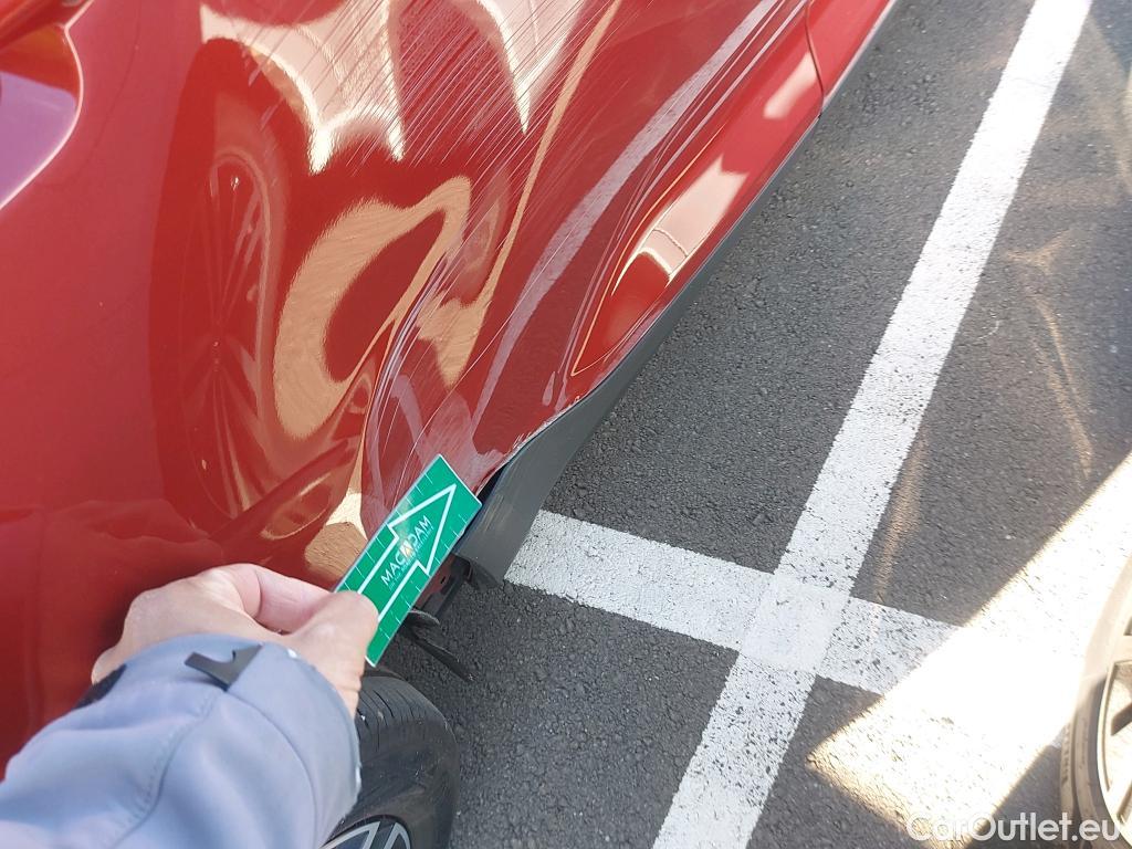  Volvo  XC 40 VOLVO XC40 / 2017 / 5P / todoterreno 1.5 T5 Twin R-Design Auto #3