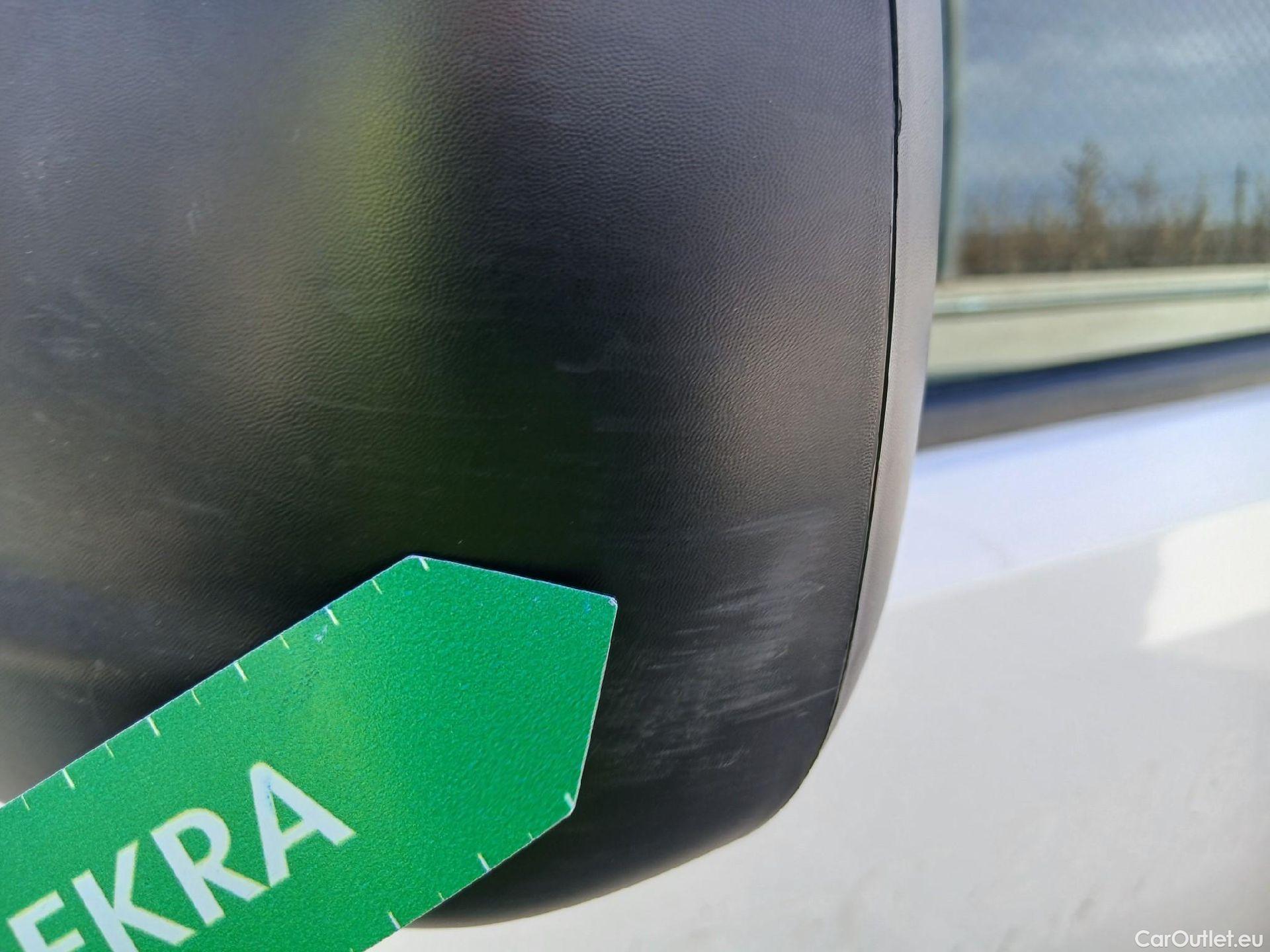  Opel  Vivaro OPEL  / 2019 / 4P / furgón 1.5 Diésel 88kW (120CV) M Std Select #16