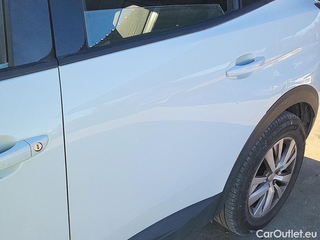  Peugeot  3008 PEUGEOT  / 2016 / 5P / todoterreno 1.5 BlueHDi 96kW (130CV) S&S Active EAT8 #1