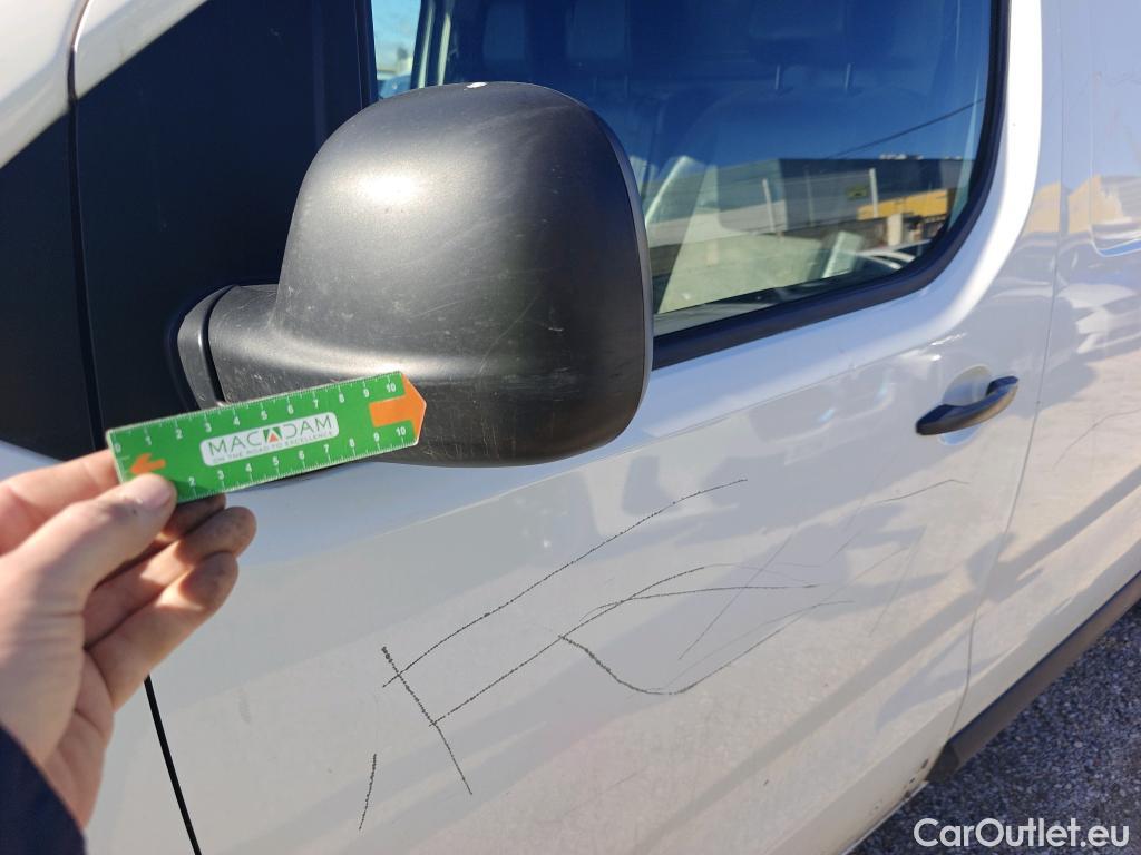  Peugeot  Expert PEUGEOT  / 2016 / 4P / furgón Furgón Pro 2.0 BlueHDi 120 S&S Standard (CX) #75