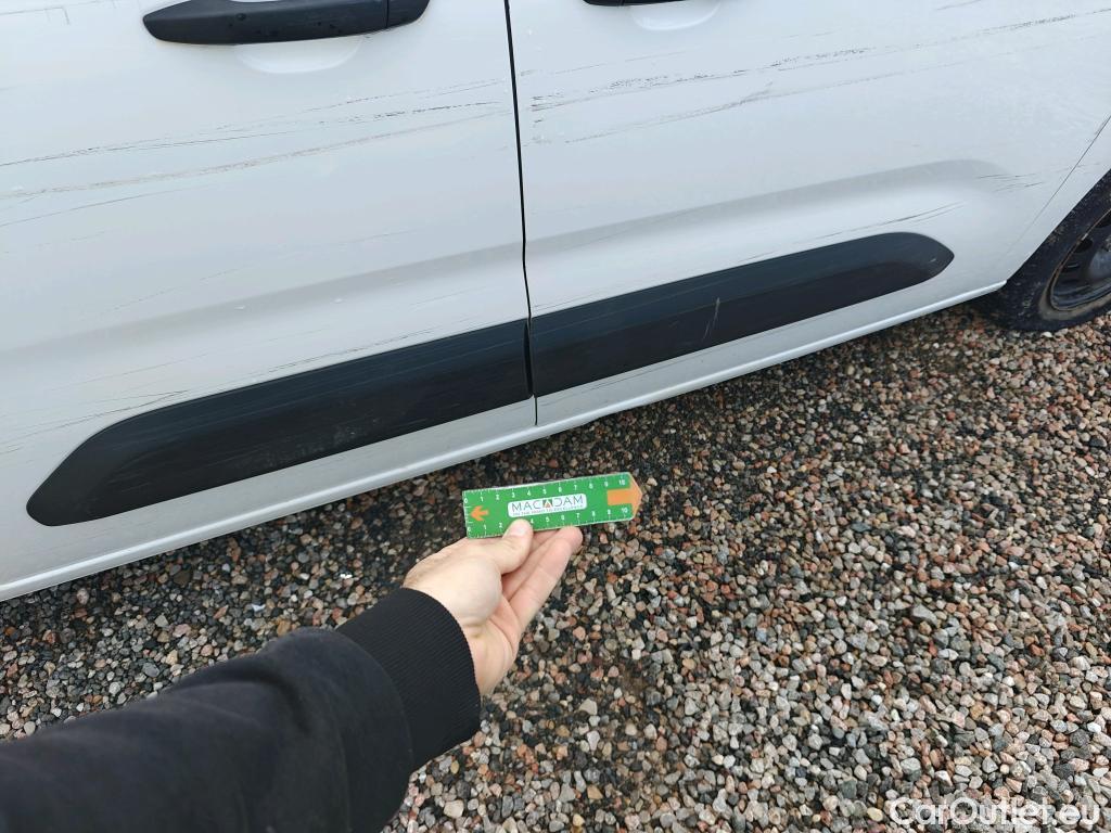  Opel  Combo OPEL  Life / 2018 / 5P / combi 1.5 TD 75kW (100CV) S/S Edition L (IND) #24