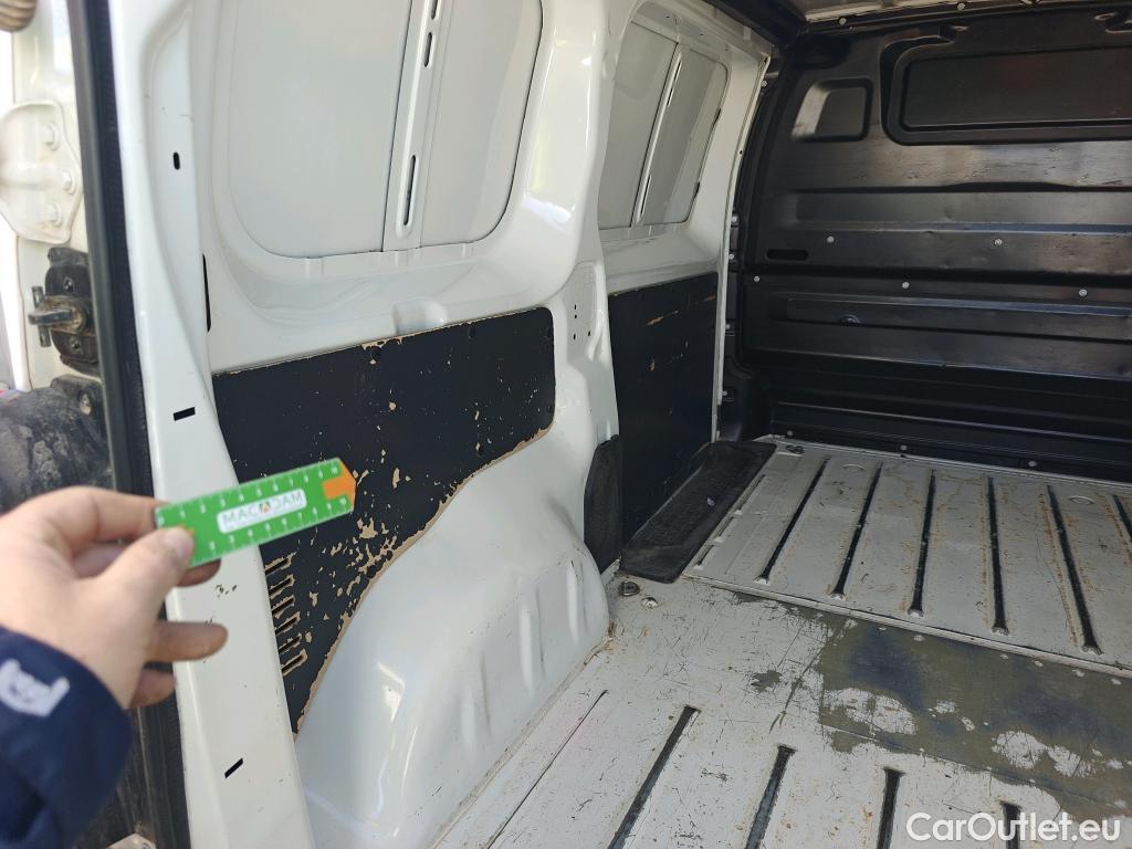  Peugeot  Expert PEUGEOT  / 2016 / 4P / furgón Furgón Pro 2.0 BlueHDi 120 S&S Standard (CX) #21