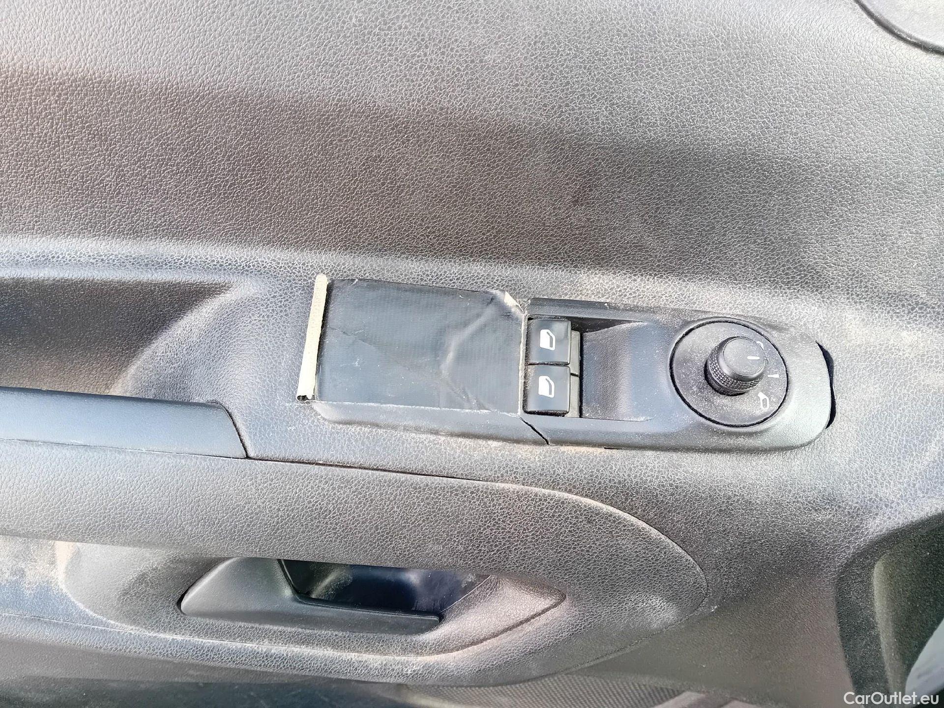  Toyota  Proace TOYOTA  City / 2020 / 4P / combi 1.5D 75kW (100CV) GX L1 (CX) #8