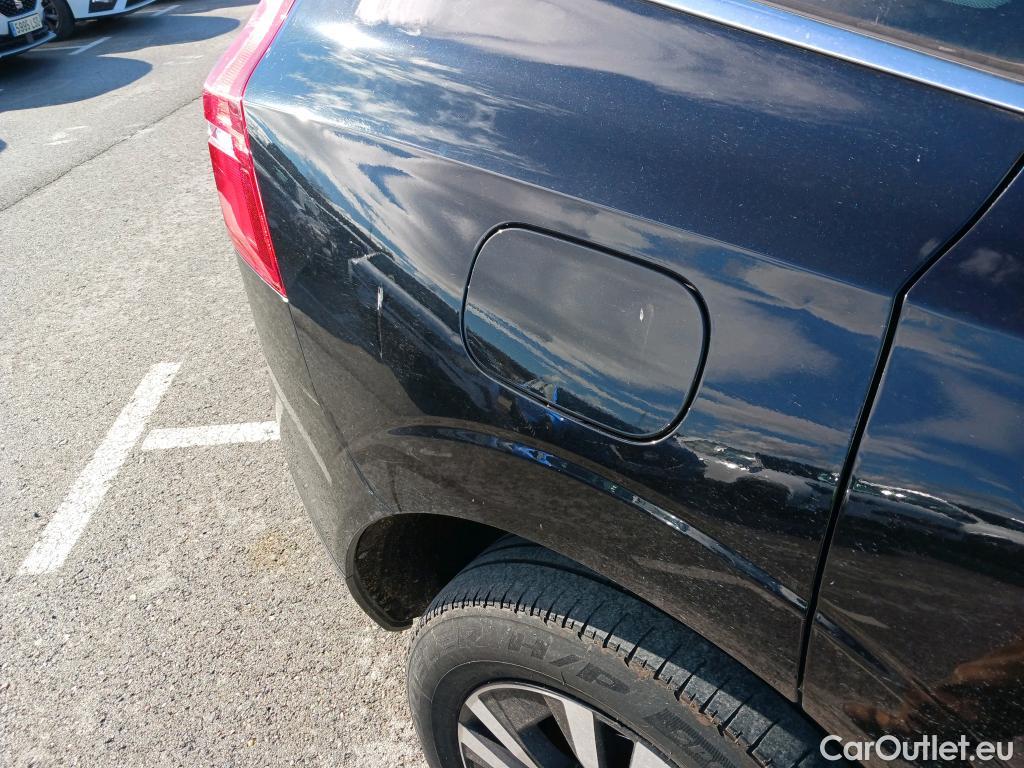  Volvo  XC60 VOLVO  / 2017 / 5P / todoterreno 2.0 T6 AWD Recharge Inscription Exp Auto #7