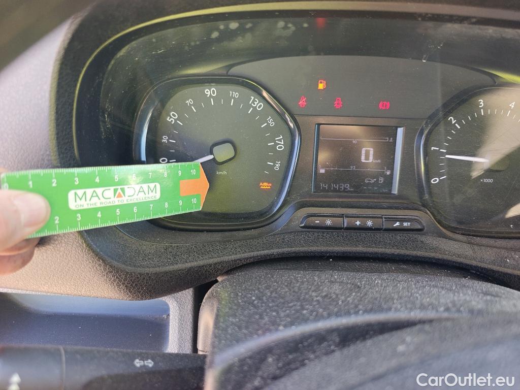  Peugeot  Expert PEUGEOT  / 2016 / 4P / furgón Furgón Pro 2.0 BlueHDi 120 S&S Standard (CX) #78