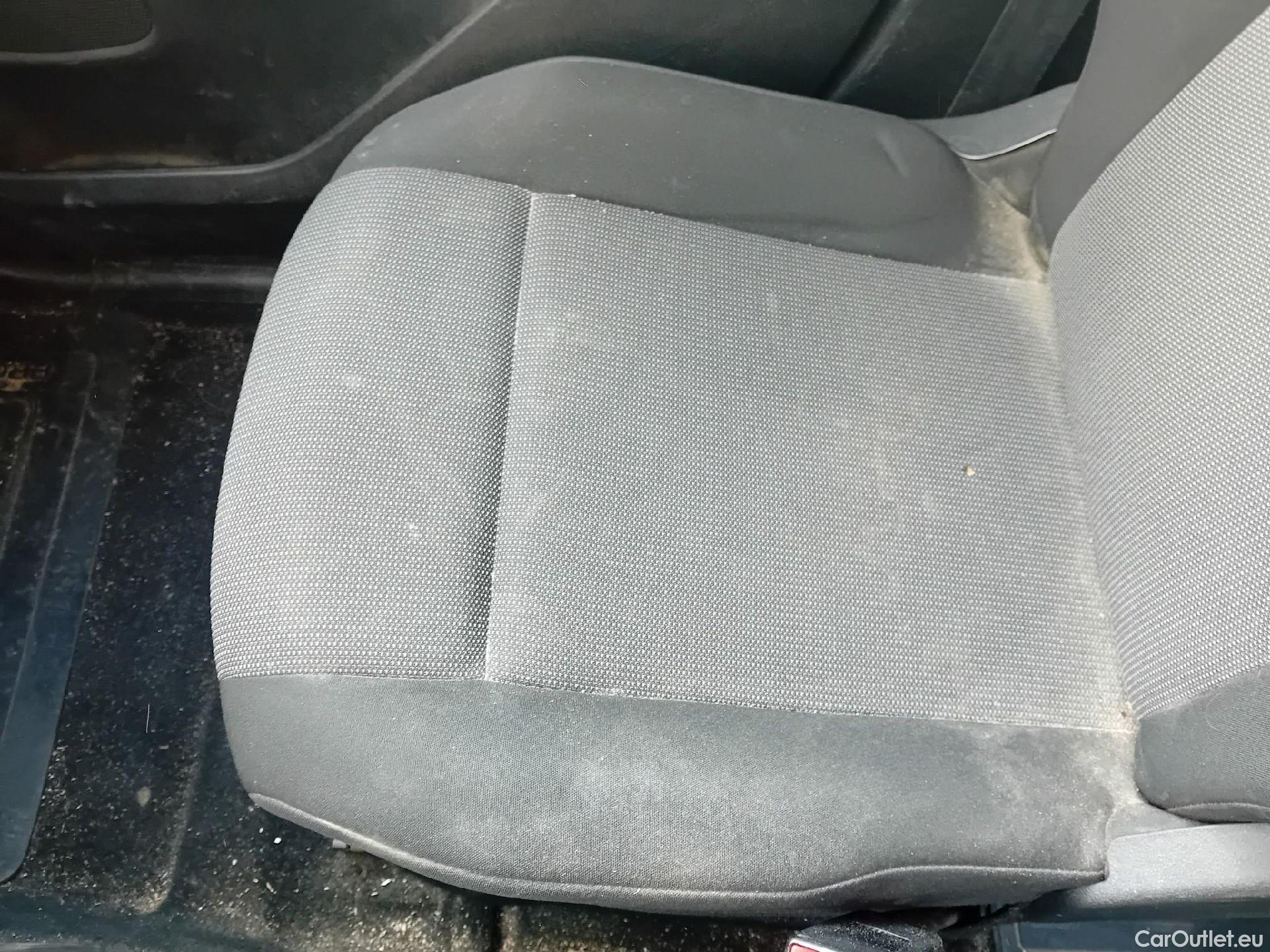  Toyota  Proace TOYOTA  City / 2020 / 4P / combi 1.5D 75kW (100CV) GX L1 (CX) #4