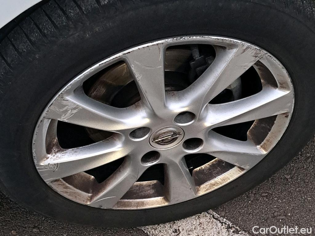  Opel  Corsa OPEL  / 2019 / 5P / berlina con portón 1.2 XEL 55kW (75CV) Edition #13