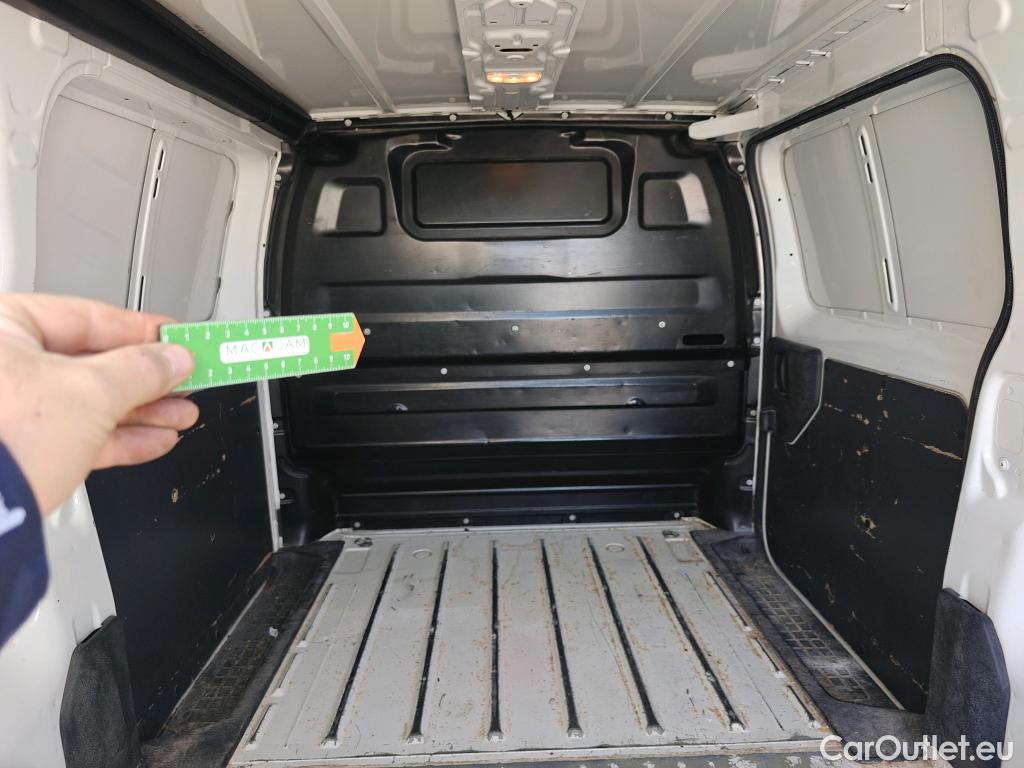  Peugeot  Expert PEUGEOT  / 2016 / 4P / furgón Furgón Pro 2.0 BlueHDi 120 S&S Standard (CX) #36