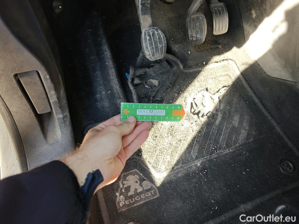  Peugeot  RIFTER PEUGEOT  / 2018 / 4P / combi Active Standard BlueHDi 73kW (IND) (CX2) #32