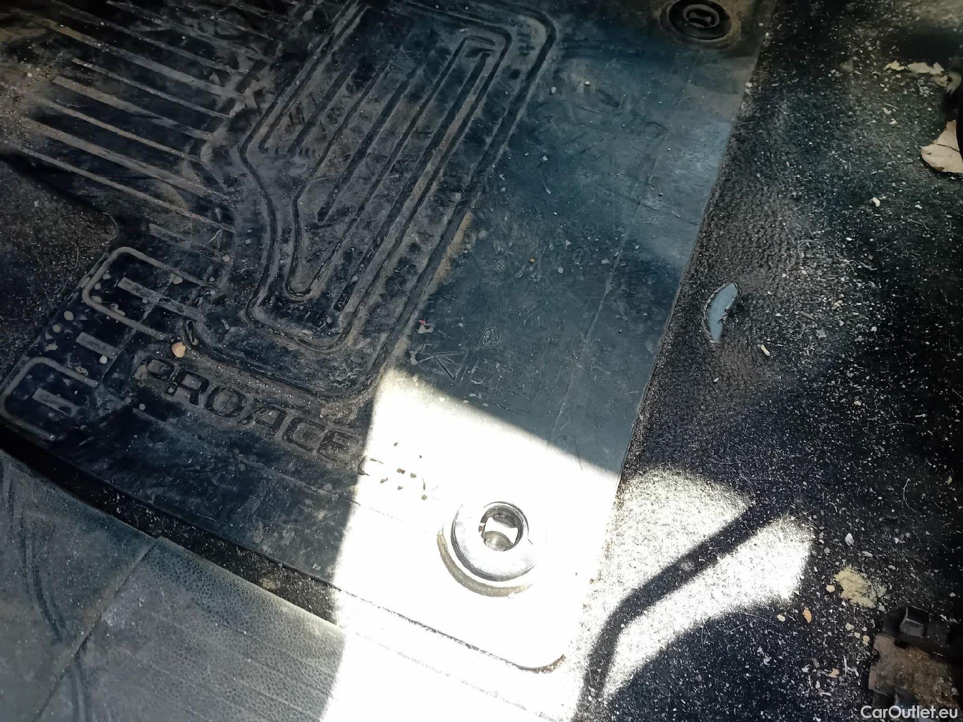  Toyota  Proace TOYOTA  City / 2020 / 4P / combi 1.5D 75kW (100CV) GX L1 (CX) #10