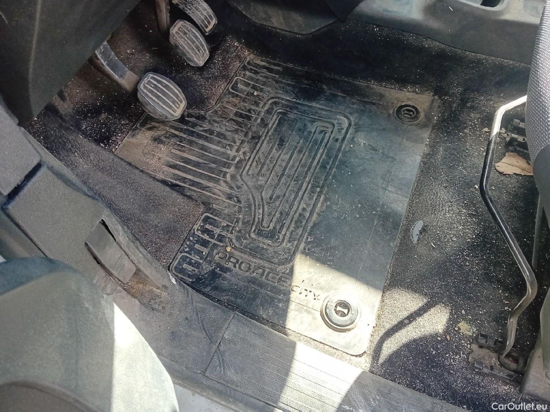  Toyota  Proace TOYOTA  City / 2020 / 4P / combi 1.5D 75kW (100CV) GX L1 (CX) #14