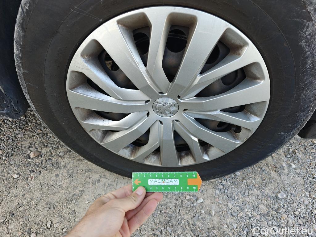  Peugeot  RIFTER PEUGEOT  / 2018 / 4P / combi Active Standard BlueHDi 73kW (IND) (CX2) #83