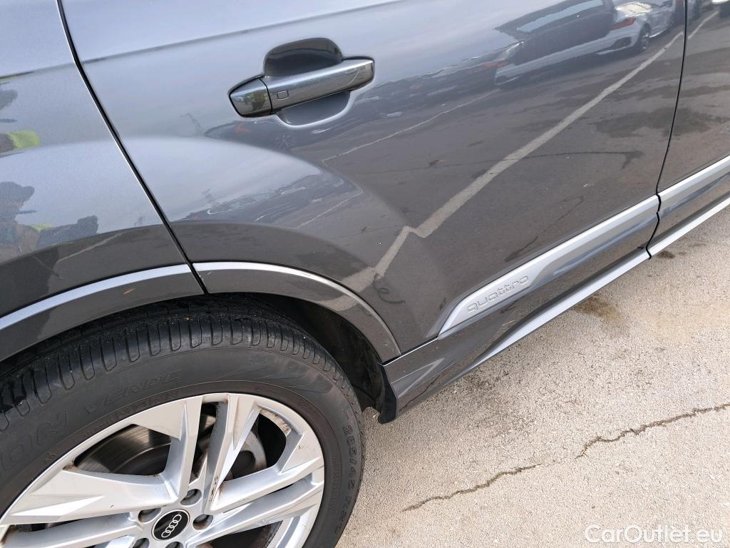  Audi  Q7 AUDI  / 2019 / 5P / todoterreno S line 55 TFSIe 280kW(381CV) quattro tip #58