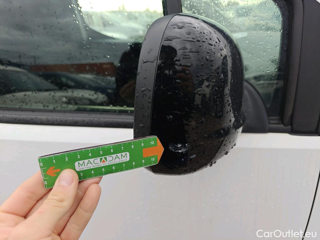  Opel  Combo OPEL  / 2018 / 3P / furgón derivado de turismo Cargo L 1000kg Diesel 1.5 100HP S&S MT E (AC) #67