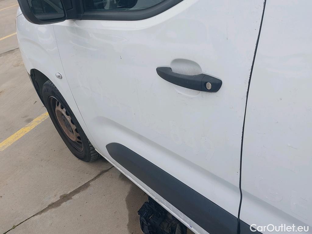  Opel  Combo OPEL  / 2018 / 3P / furgón derivado de turismo 1.5 TD 75kW (100CV) Express L H1 1000kg #25