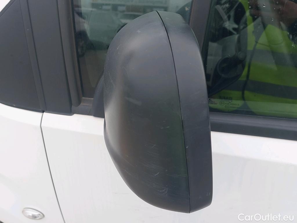  Opel  Combo OPEL  / 2018 / 3P / furgón derivado de turismo 1.5 TD 75kW (100CV) Express L H1 1000kg #51