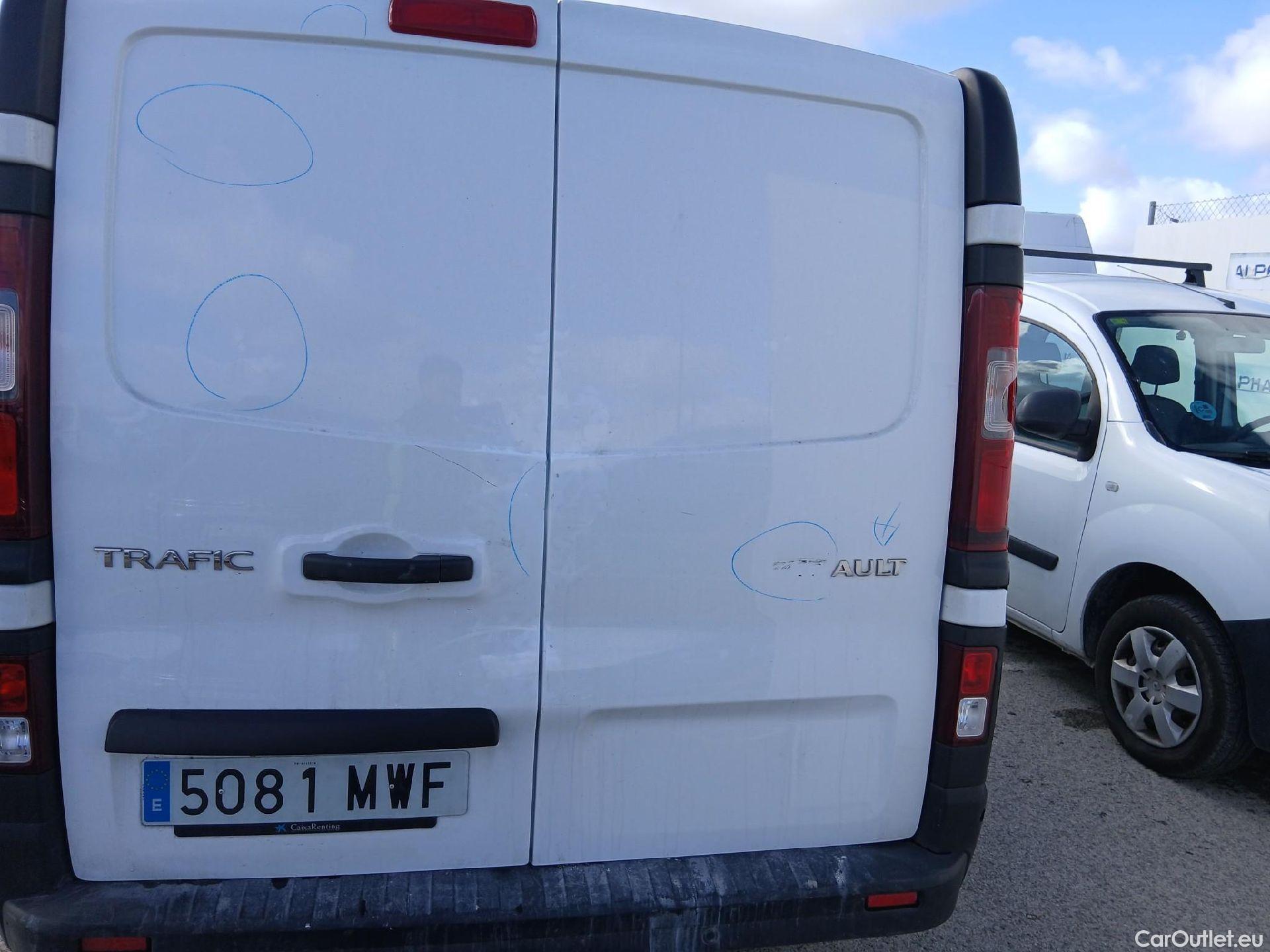  Renault  Trafic RENAULT  / 2021 / 4P / furgón Furgón L1H1 Blue dCi 96 Kw (130 CV) (AC2) #28