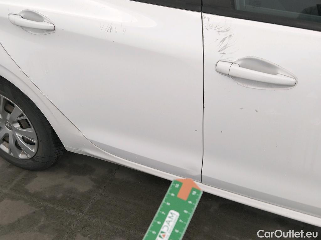  Peugeot  208 PEUGEOT  / 2015 / 5P / berlina con portón 5P ACTIVE BlueHDi 73kW (100CV) #12