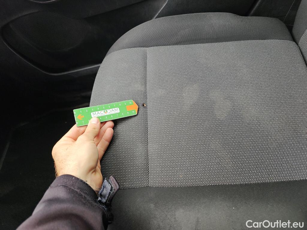  Opel  Combo OPEL  / 2018 / 3P / furgón derivado de turismo Cargo L 1000kg Diesel 1.5 100HP S&S MT E (AC) #26