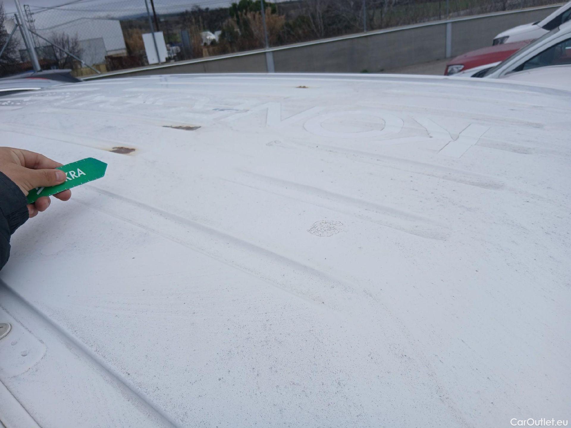  Citroen  Berlingo CITROEN  / 2018 / 4P / combi Talla M BlueHDi 100 LIVE (AC) #29