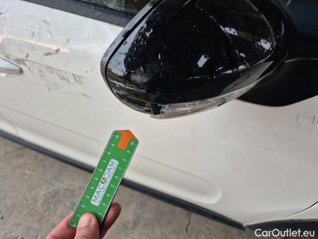  Citroen  C3 CITROEN  / 2016 / 5P / berlina con portón BlueHDi 73KW (100CV) S&S FEEL #26