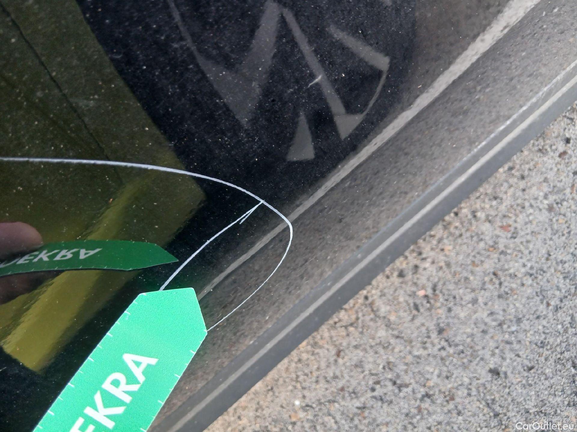  Mercedes  GLA MERCEDES-BENZ  / 2020 / 5P / todoterreno  250 e #28