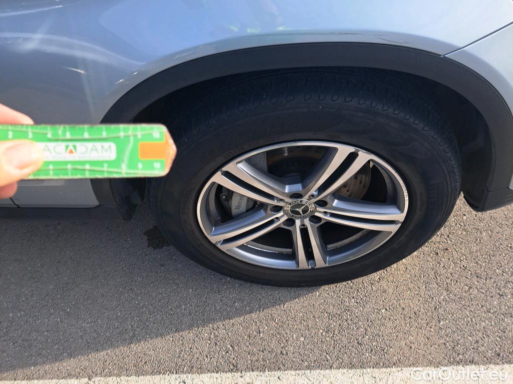  Mercedes  G-Klasee MERCEDES-BENZ Clase GLC / 2019 / 5P / todoterreno GLC 300 de 4MATIC #5