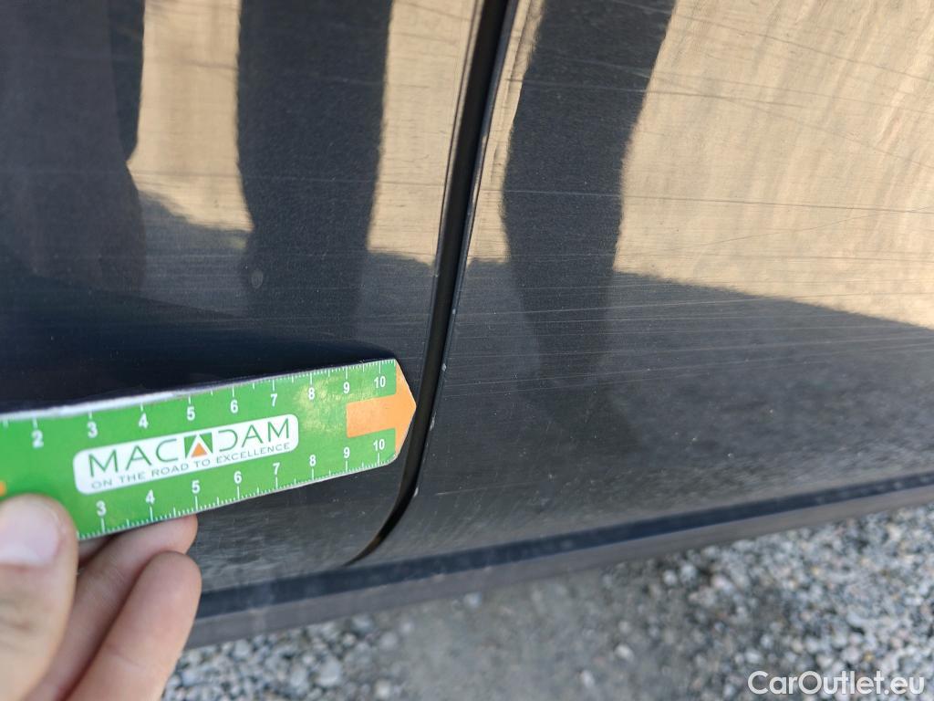  KIA  Sportage KIA  1.6MHEV Drive 100kW(136CV) 4x2(Crist Tintados) #26