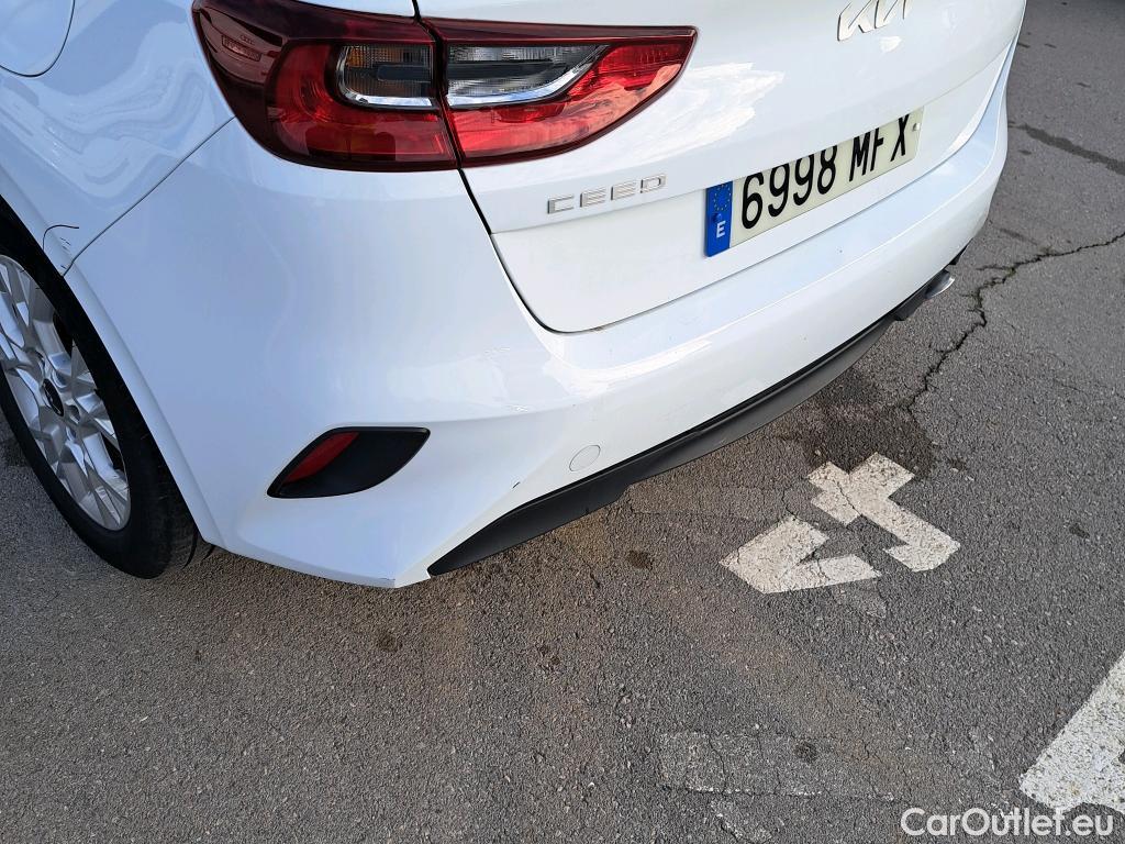  KIA  Cee'd KIA Ceed / 2021 / 5P / berlina con portón 1.0 T-GDi 74kW (100CV) Concept #11