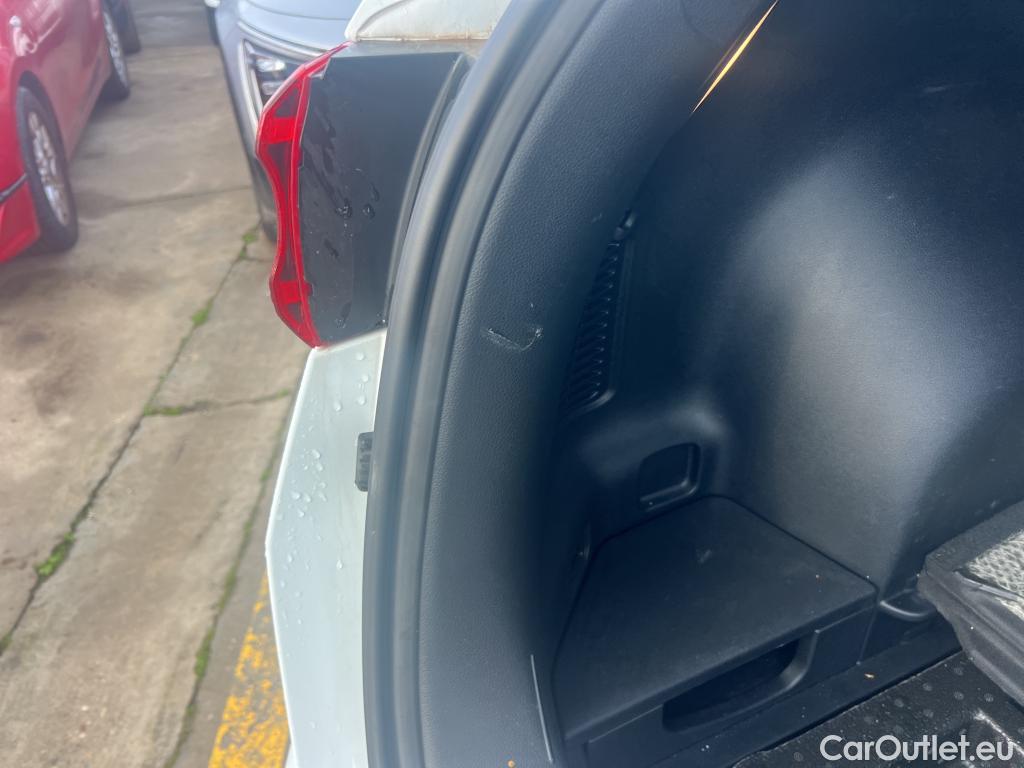  KIA  Sportage KIA  / 2018 / 5P / todoterreno 1.6 T-GDi GT Line Essential 130kW 4x2 #14