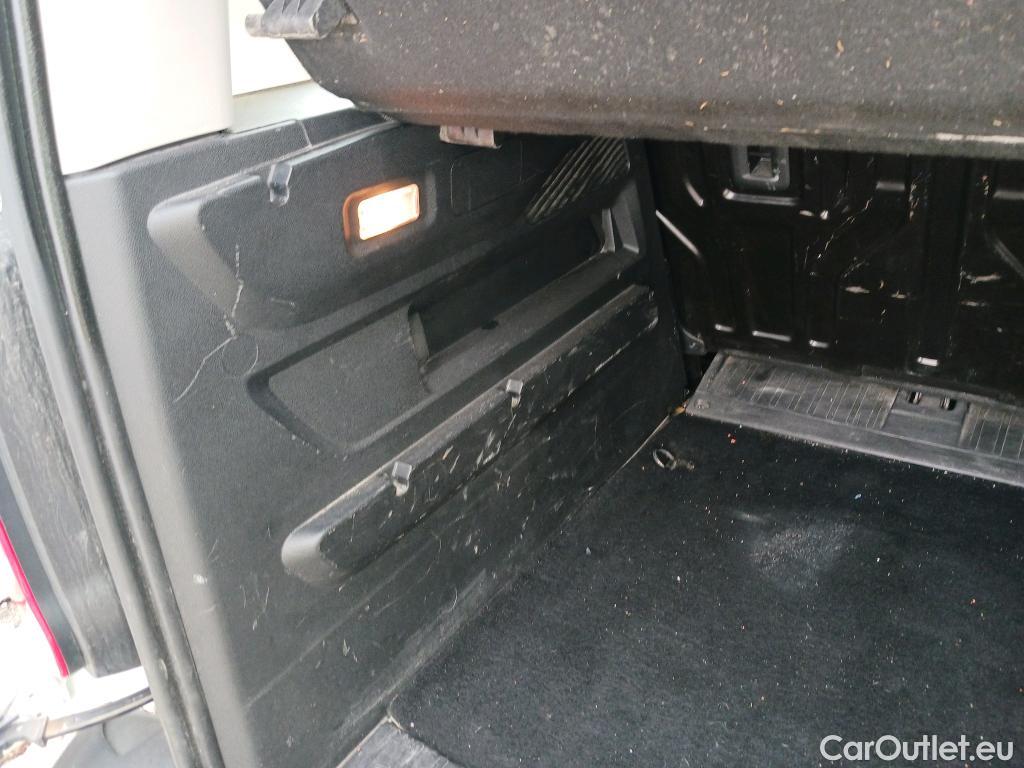  Citroen  Berlingo CITROEN  / 2018 / 4P / combi Talla M BlueHDi 100 S&S LIVE (AC) #40