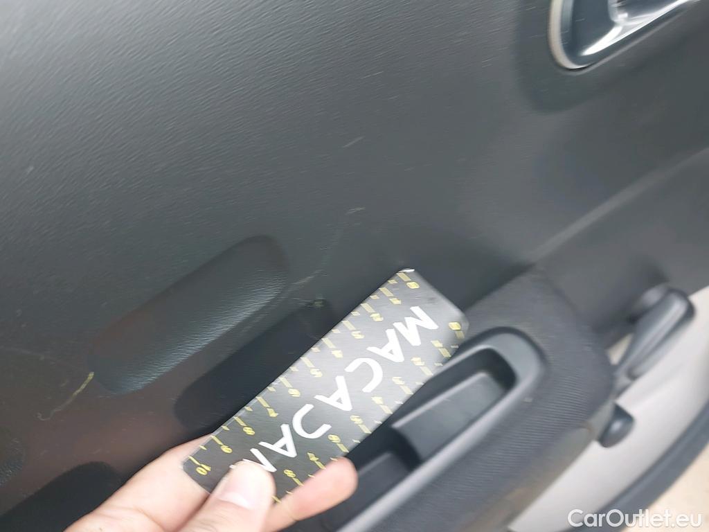  Citroen  C3 CITROEN  / 2020 / 5P / berlina con portón PureTech 60KW (83CV) Feel Pack #14