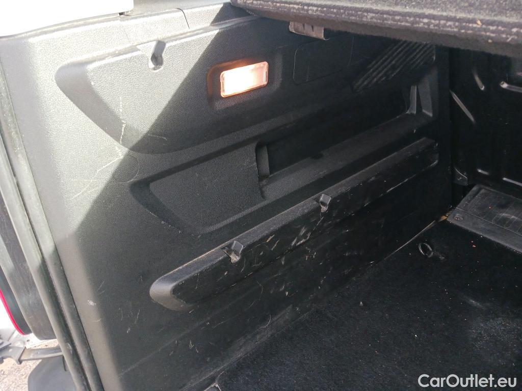  Citroen  Berlingo CITROEN  / 2018 / 4P / combi Talla M BlueHDi 100 S&S LIVE (AC) #24