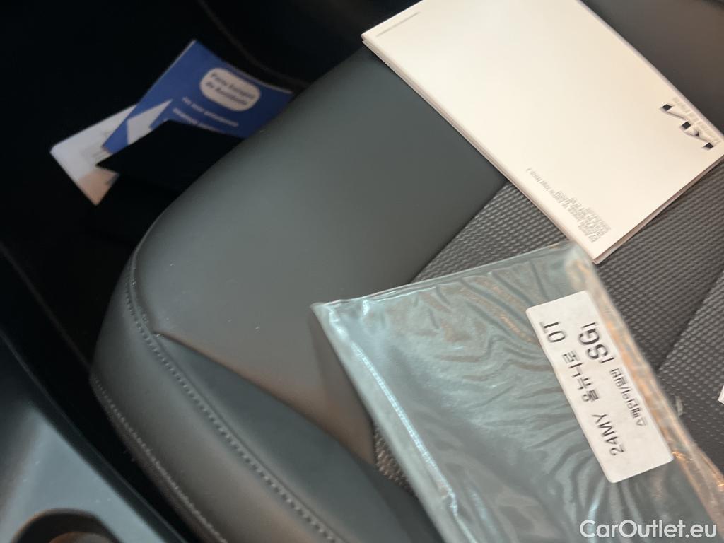  KIA  Niro KIA  / 2022 / 5P / crossover 1.6 GDi HEV 104kW (141CV) Drive #2