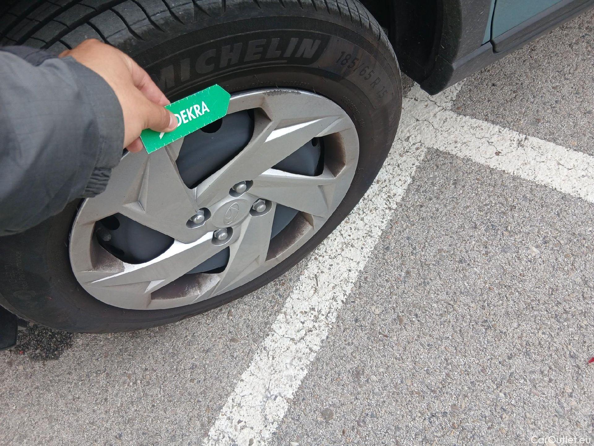  Land Rover  Discovery HYUNDAI Bayon / 2024 / 5P / todoterreno 1.0 TGDI 74kW (100CV) 48V Klass #10