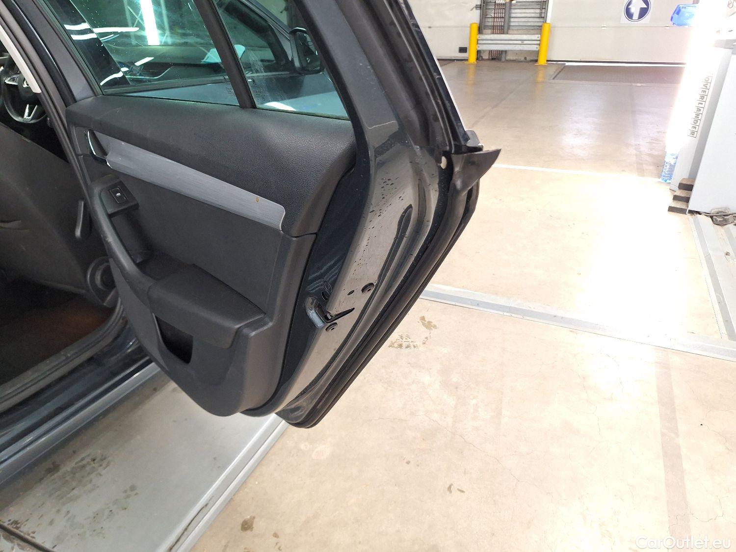  Skoda  Octavia Skoda,  Combi FL'16, Skoda  Combi 1.6 CRTDI GreenTec 85kW DSG7 A #48