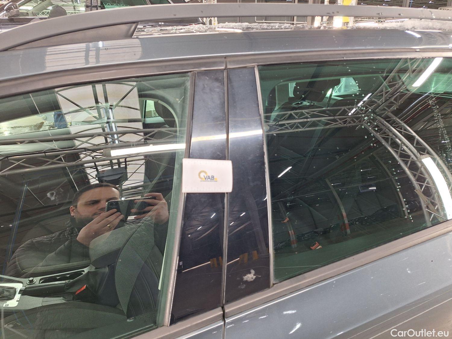  Skoda  Octavia Skoda,  Combi FL'16, Skoda  Combi 1.6 CRTDI GreenTec 85kW DSG7 A #89