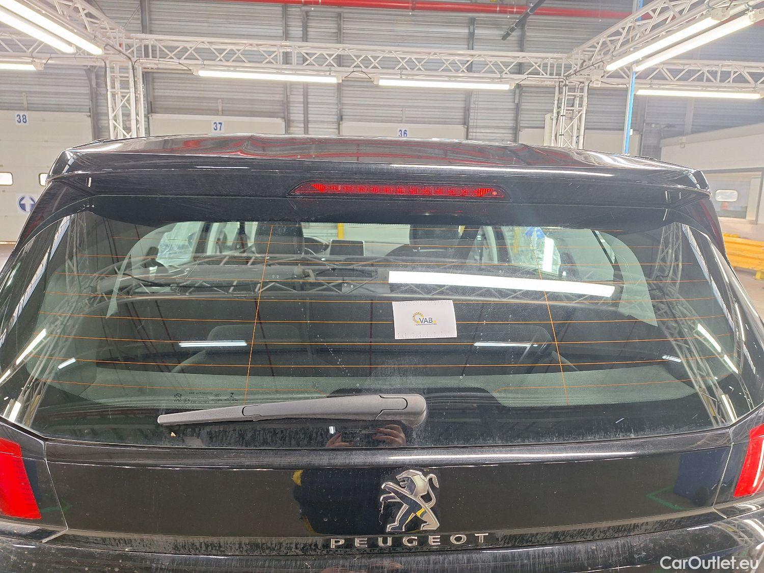  Peugeot  5008 Peugeot,  '16, Peugeot  1.5 BlueHDi 96kW S&S EAT8 Active 5d 7pl #39