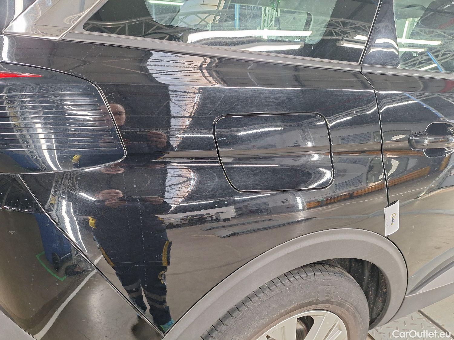  Peugeot  5008 Peugeot,  '16, Peugeot  1.5 BlueHDi 96kW S&S EAT8 Active 5d 7pl #32