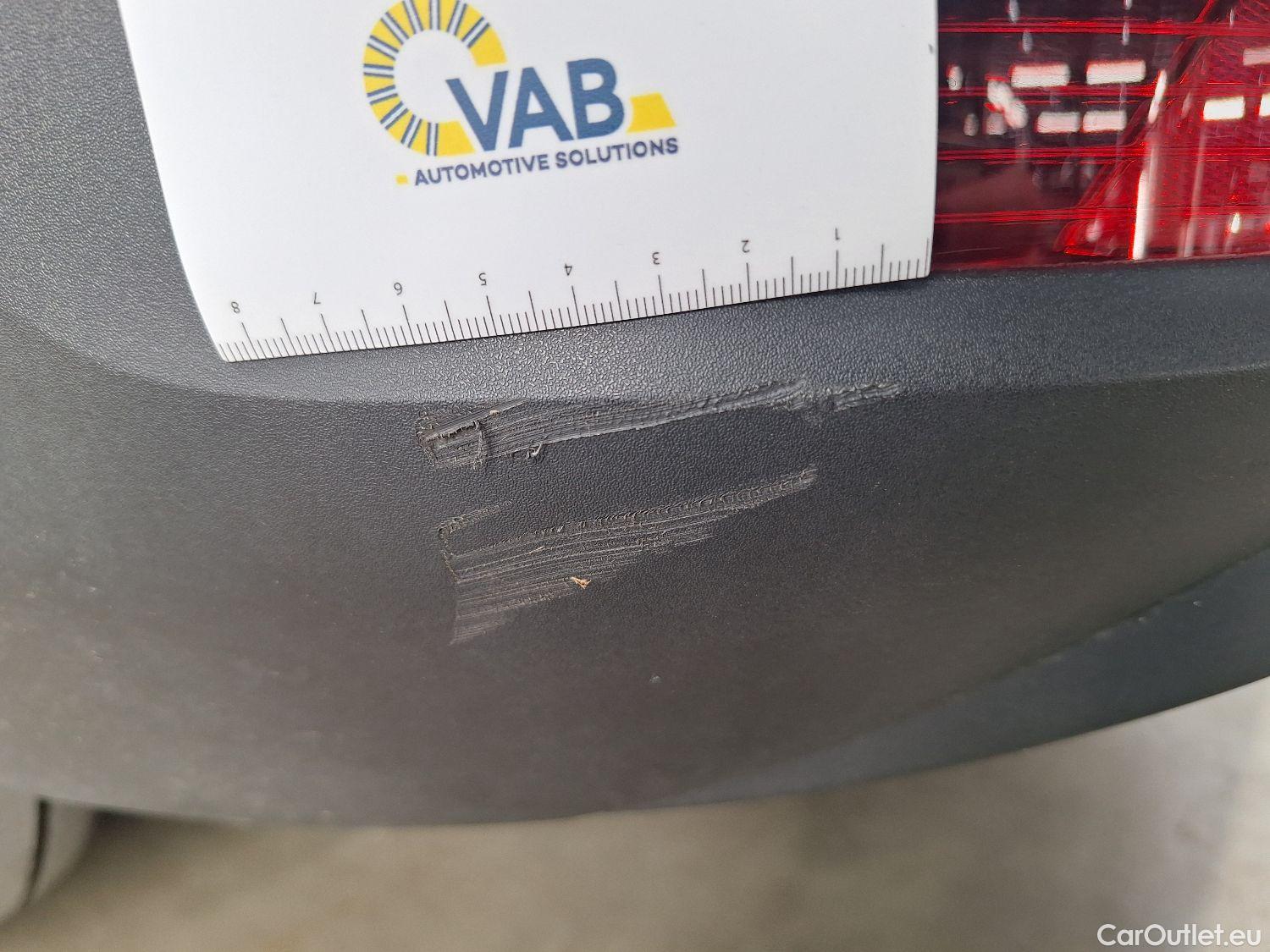  Peugeot  5008 Peugeot,  '16, Peugeot  1.5 BlueHDi 96kW S&S EAT8 Active 5d 7pl #37