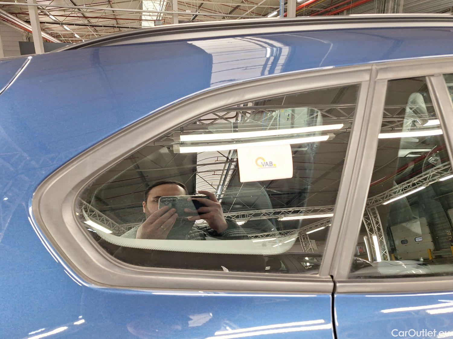  Bmw  X1 BMW,  FL'19, BMW  sDrive16dA (85 kW) 5d #38