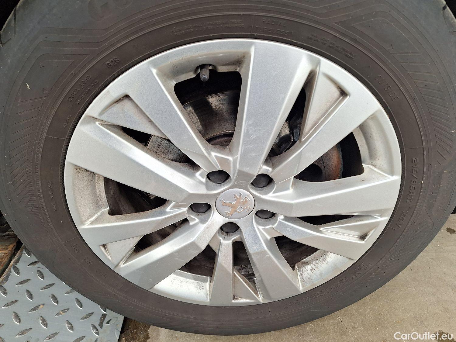  Peugeot  5008 Peugeot,  '16, Peugeot  1.5 BlueHDi 96kW S&S EAT8 Active 5d 7pl #8